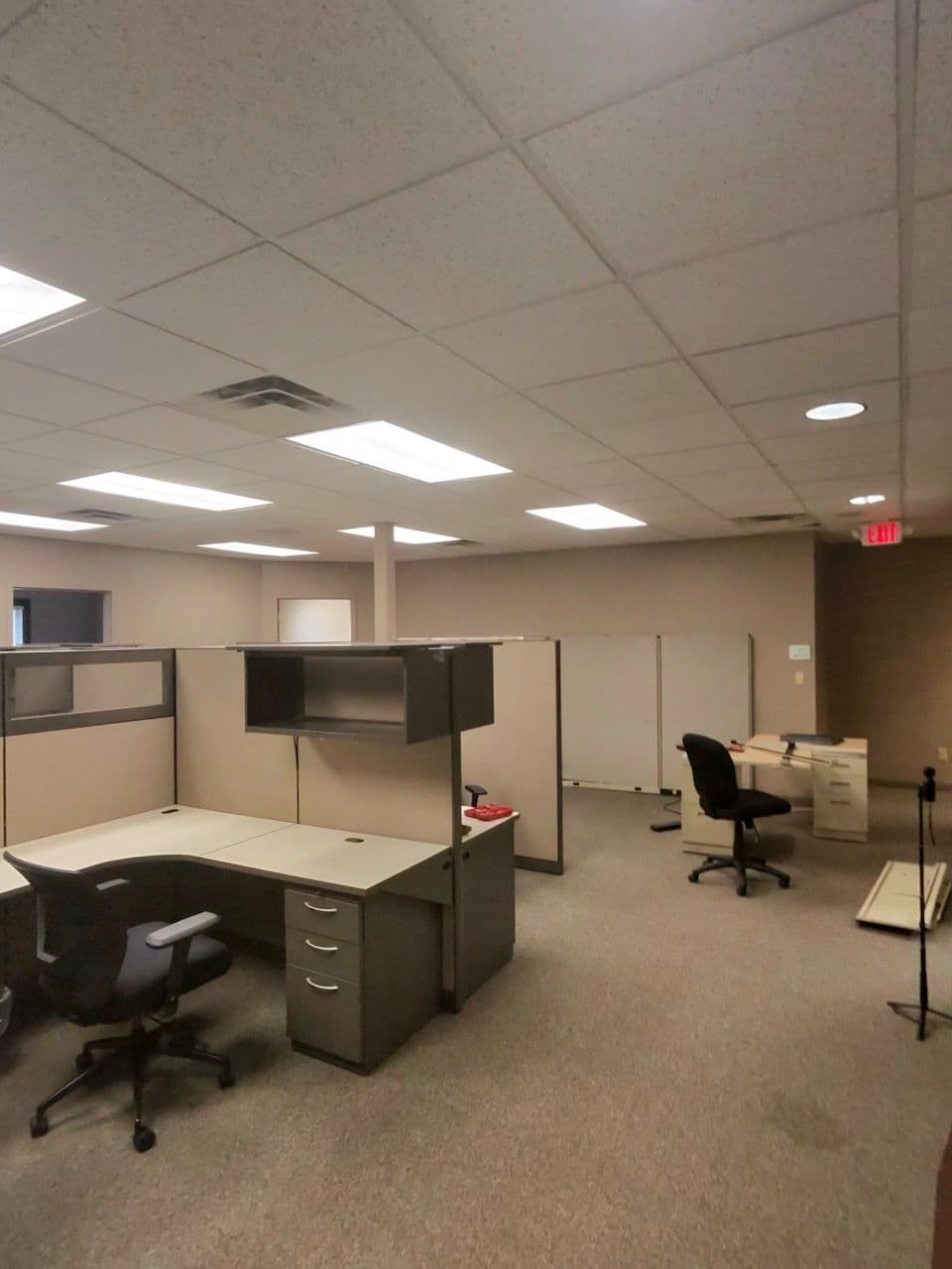 Gallery photos for Efficient Office Cleanout Solutions Available: Image #1