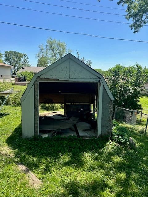 Project Efficient Shed Removal in Local Neighborhood image