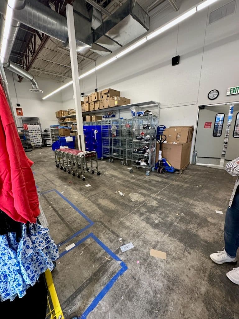 Gallery photos for Retail Space Transformation with Efficient Junk Removal: Image #2