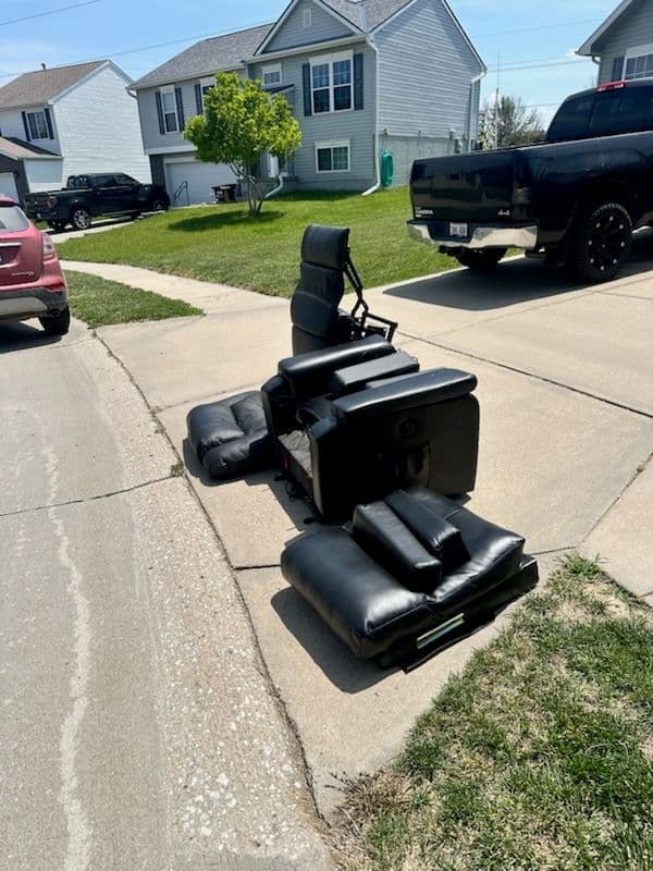 Effortless Curbside Junk Removal image
